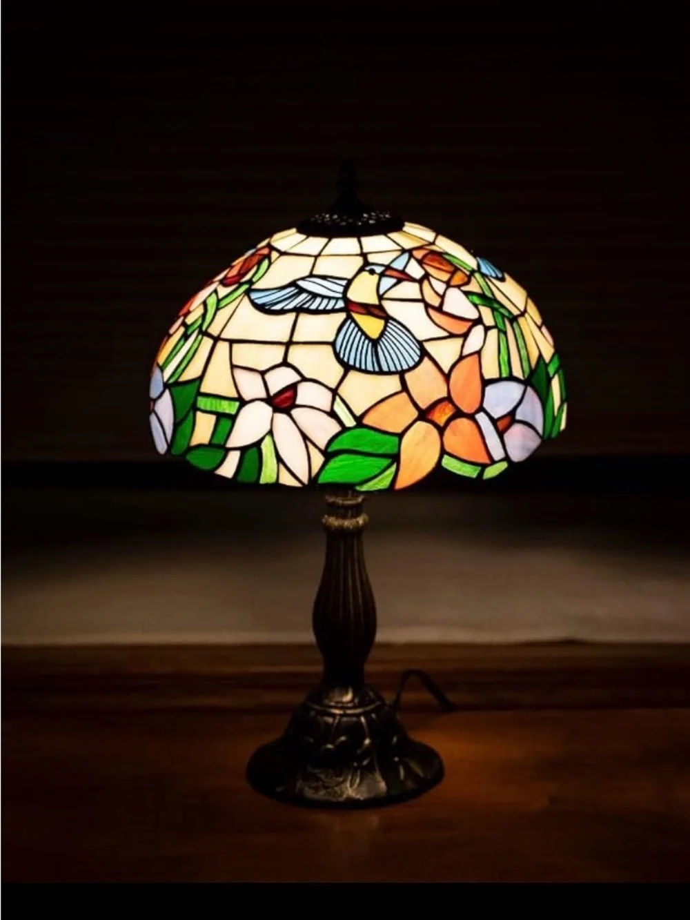 Tiffany Style Hummingbird Stained Glass Table Lamp Bedside Desk Lamp 18”